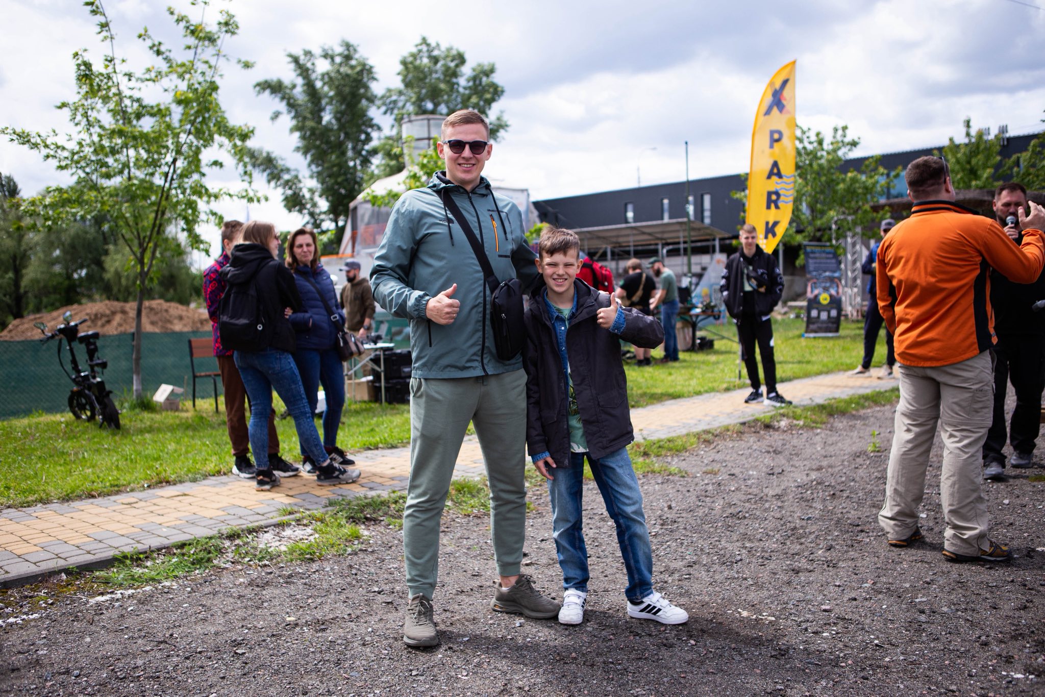 У Києві відбувся «Дронпікнік» — новий формат відпочинку з дронами, що об’єднав військових, родини та всіх охочих 18 травня 2025