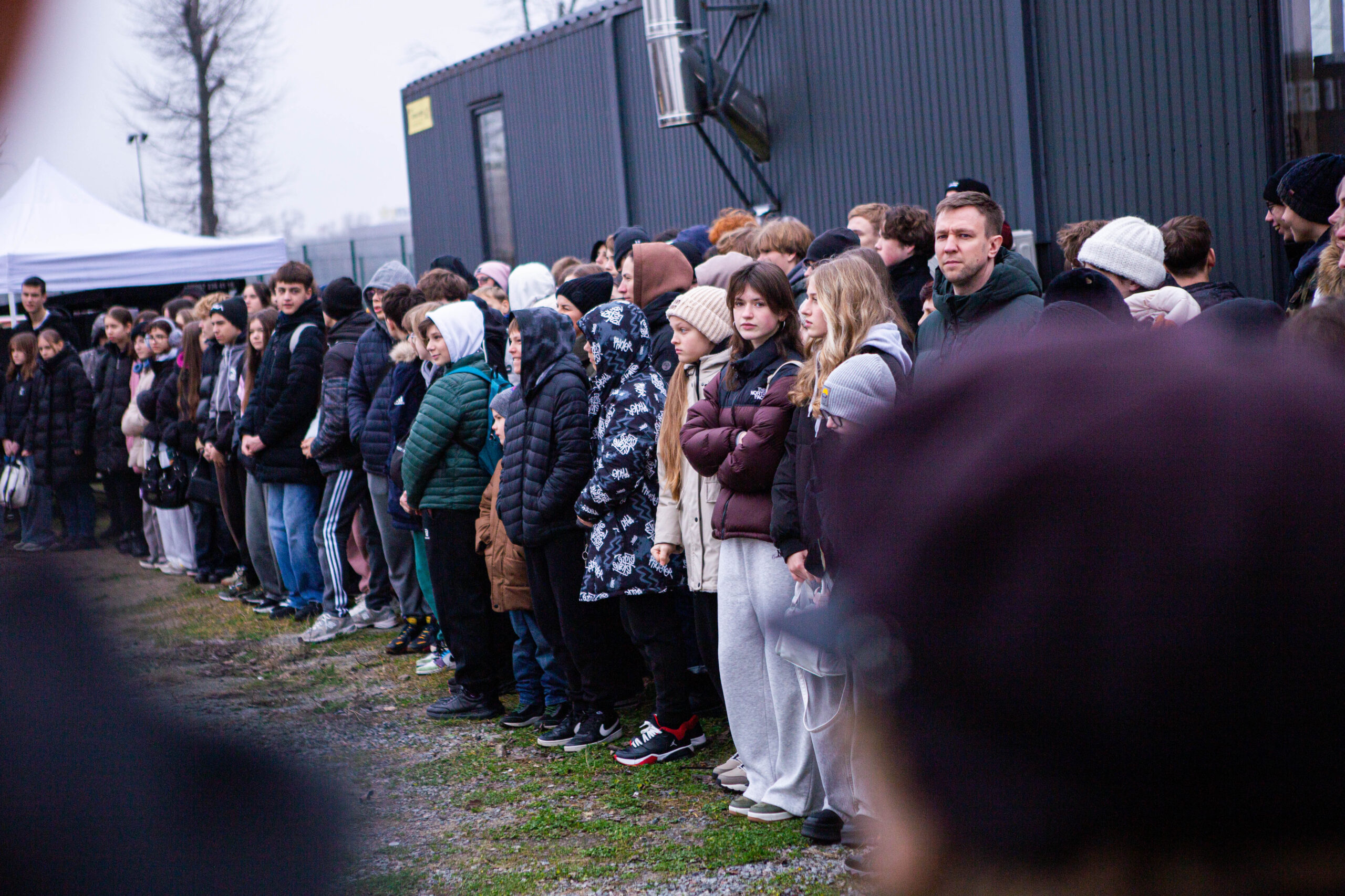 Після підступного дронно-ракетного удару ворога  по Києву молодь  зібралася готуватися до опору на дронПікнік «Муромець Нацспротив»