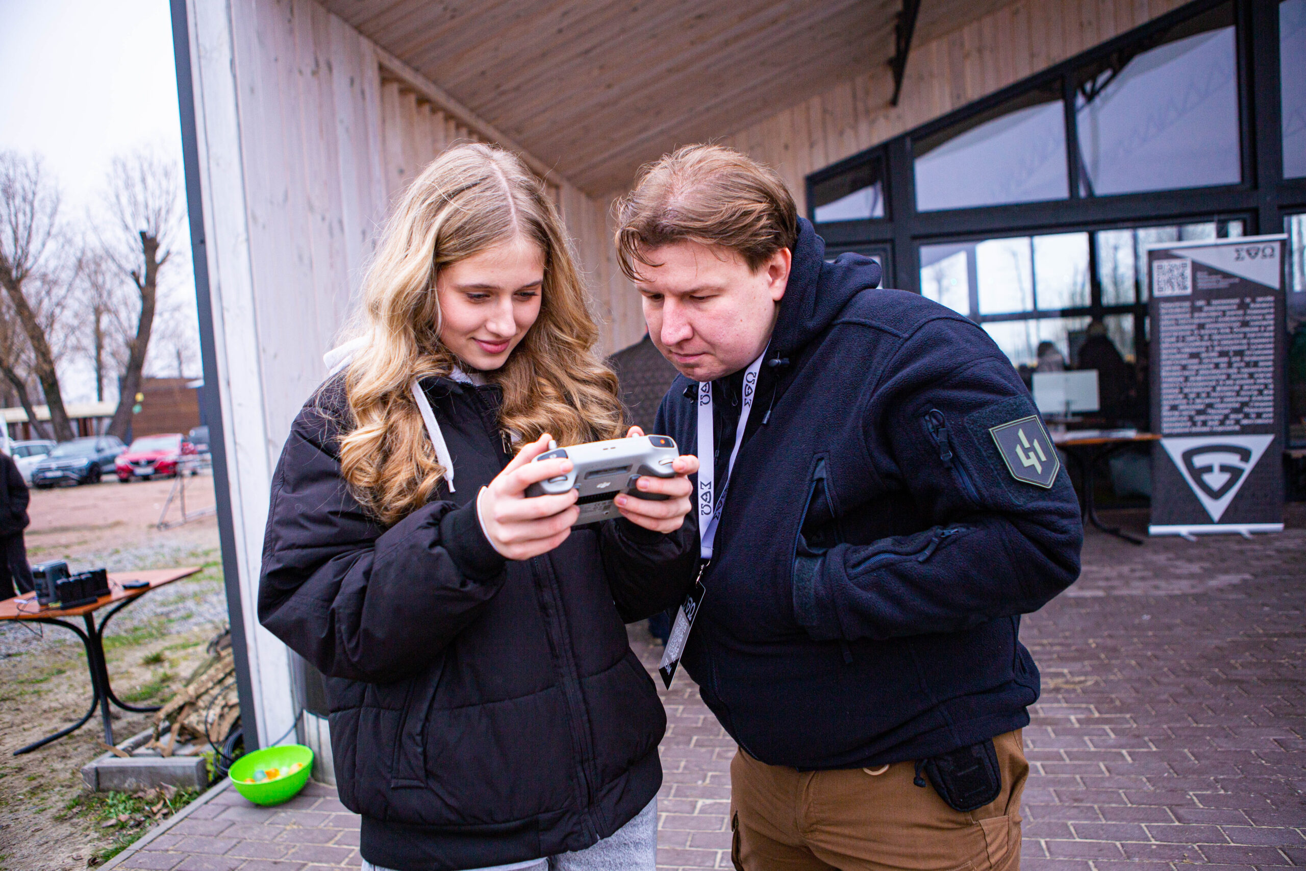 Після підступного дронно-ракетного удару ворога  по Києву молодь  зібралася готуватися до опору на дронПікнік «Муромець Нацспротив»