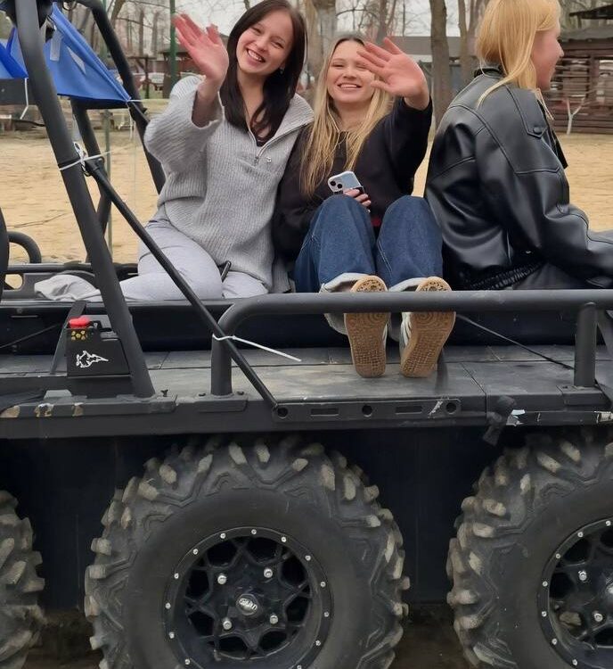 Друзі, ділимось з вами відео — що можна зустріти, якщо завітати в Ікспарк Друзі, ділимось з вами відео — що можна зустріти, якщо завітати в Ікспарк